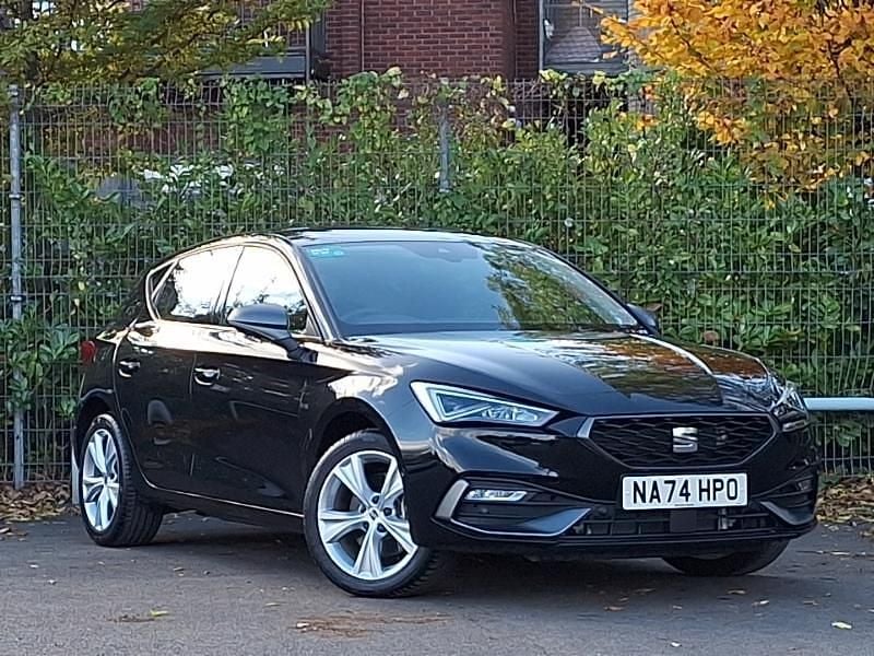 Used Seat Leon FR 204 HP (150 kW) 2024 Black Hatchback