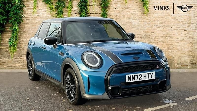 Blue Used 2022 Mini Cooper S Exclusive Hatchback | £22,282 (Fair price) - Image 1/4