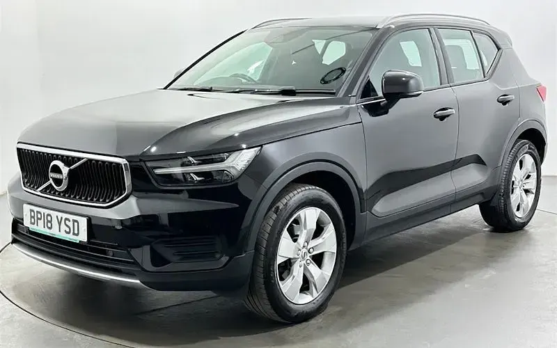 Used Volvo XC40 Momentum 150 HP (110 kW) 2020 SUV