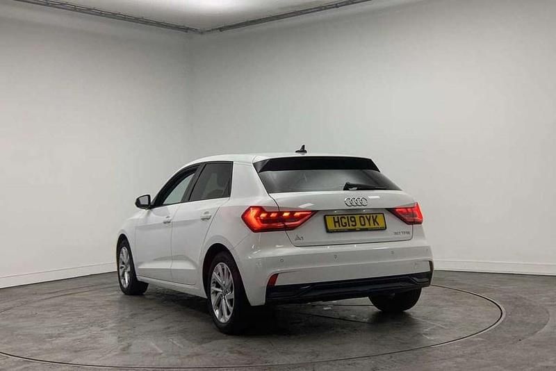 Used Audi A1 Sport 113 HP (83 kW) 2019 White SUV