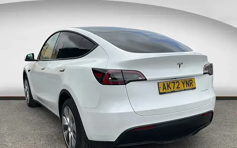 Used Tesla Model Y Long Range AWD 286 kW (389 HP) 2025 SUV