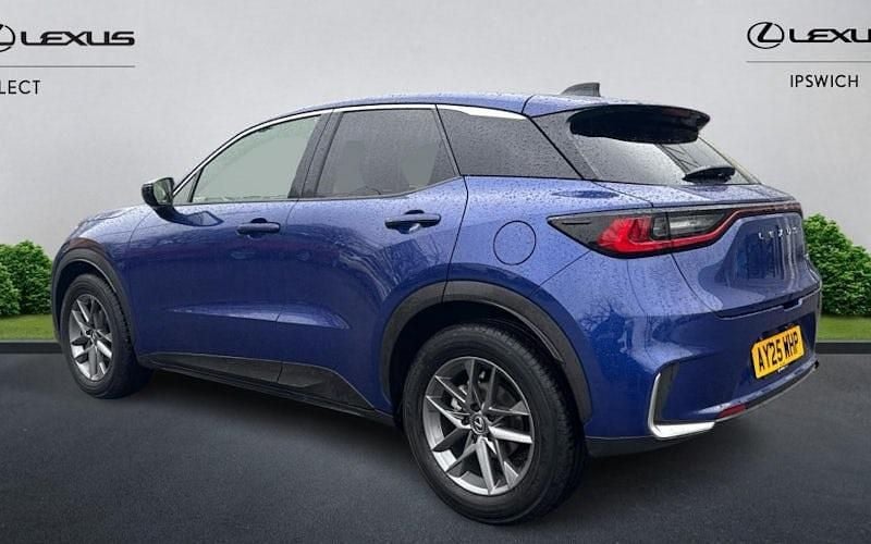 Second-hand Lexus LBX 136 CP (100 kW) 2025 SUV