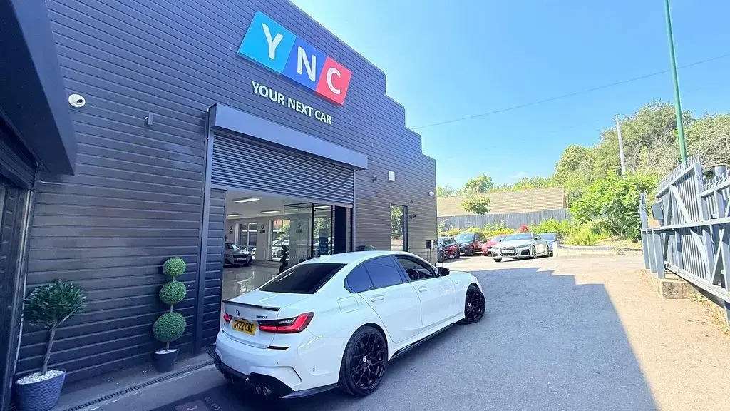 Used BMW 320 M Sport 2022 White Sedan
