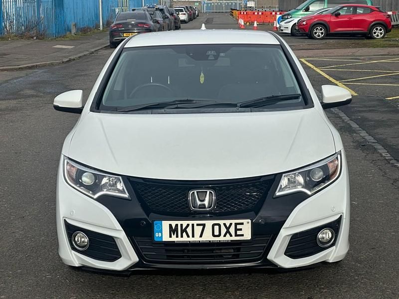 Begagnad Honda Civic SE Plus 2017 Vit Halvkombi