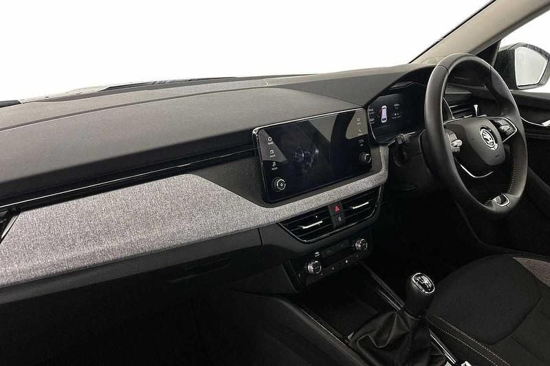 Used Skoda Kamiq SE 113 HP (83 kW) 2024 Black magic pearl effect SUV