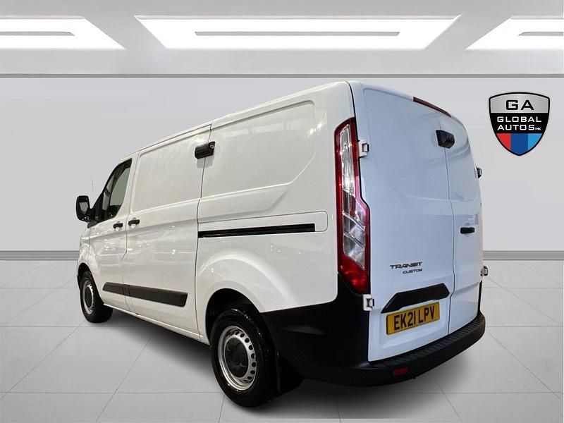 Used Ford Transit Custom 105 HP (77 kW) 2021 White Van