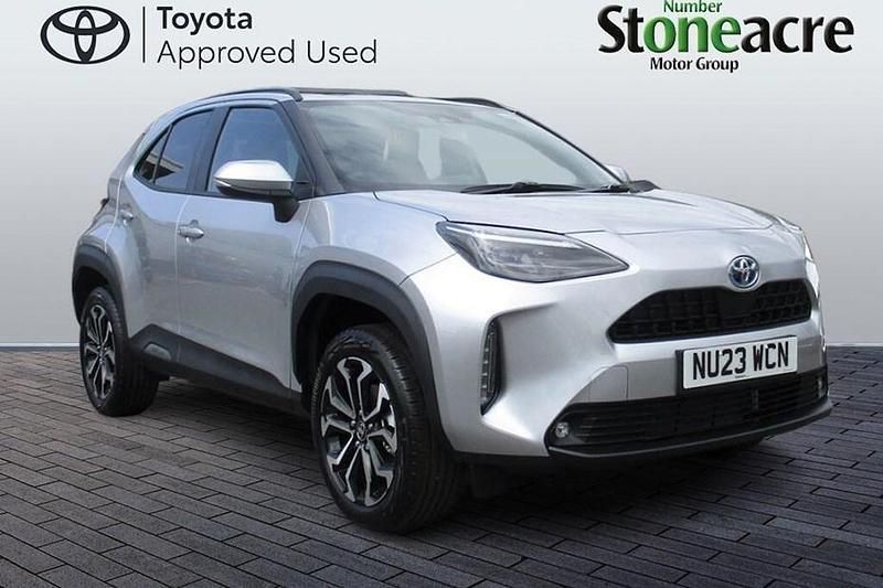 Used Toyota Yaris Hybrid Design 2023 SUV