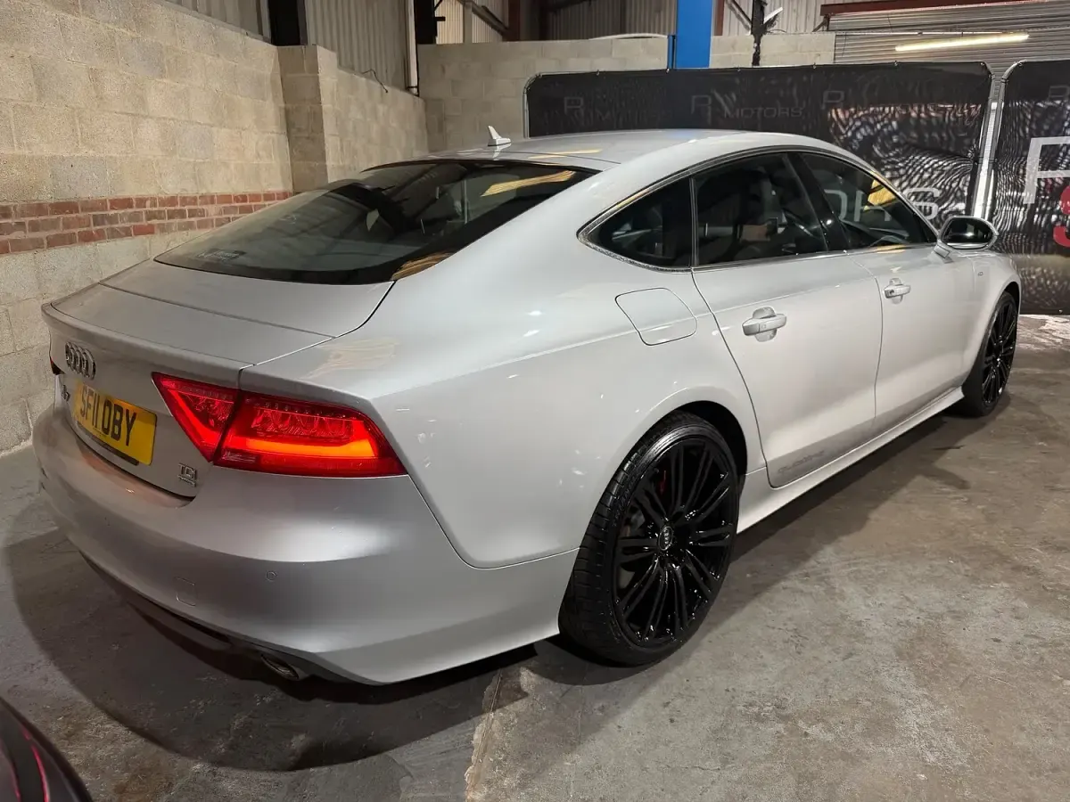 Used Audi A7 S-Line 2011 Silver Hatchback