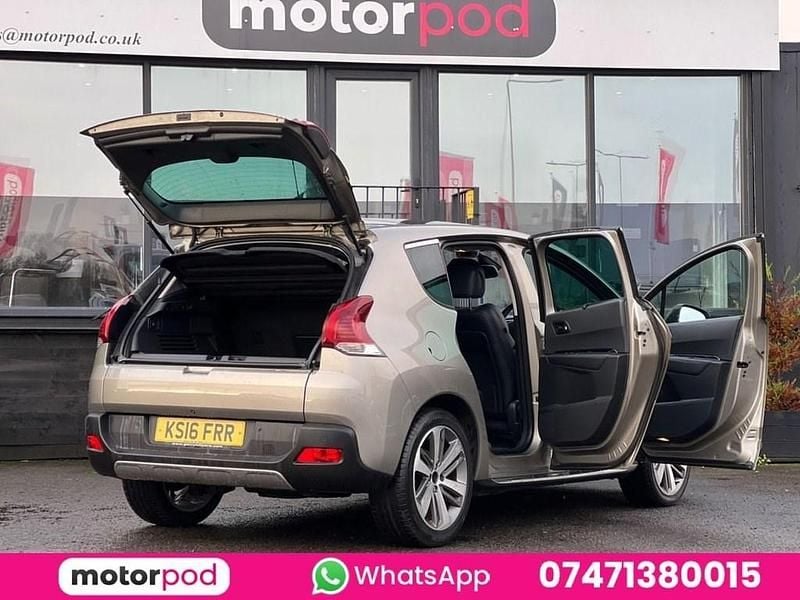 Used Peugeot 3008 Allure 120 HP (88 kW) 2016 Grey Hatchback