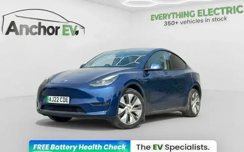 Used Tesla Model Y Long Range AWD 286 kW (389 HP) 2025 SUV