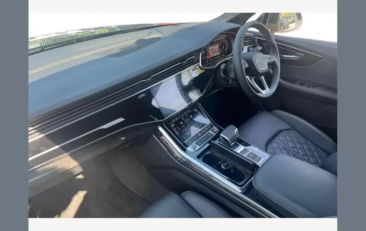 Used Audi SQ7 Design 507 HP (372 kW) 2025 Waitomo blue SUV