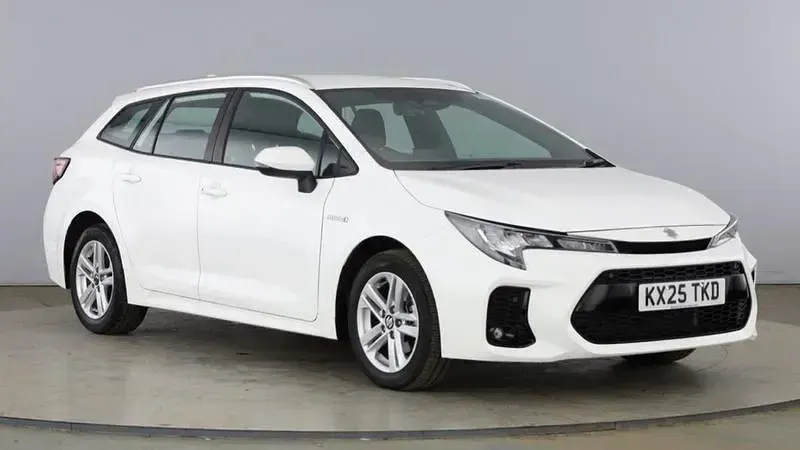 Usado Suzuki Swace 140 HP (102 kW) 2024 Carrinha