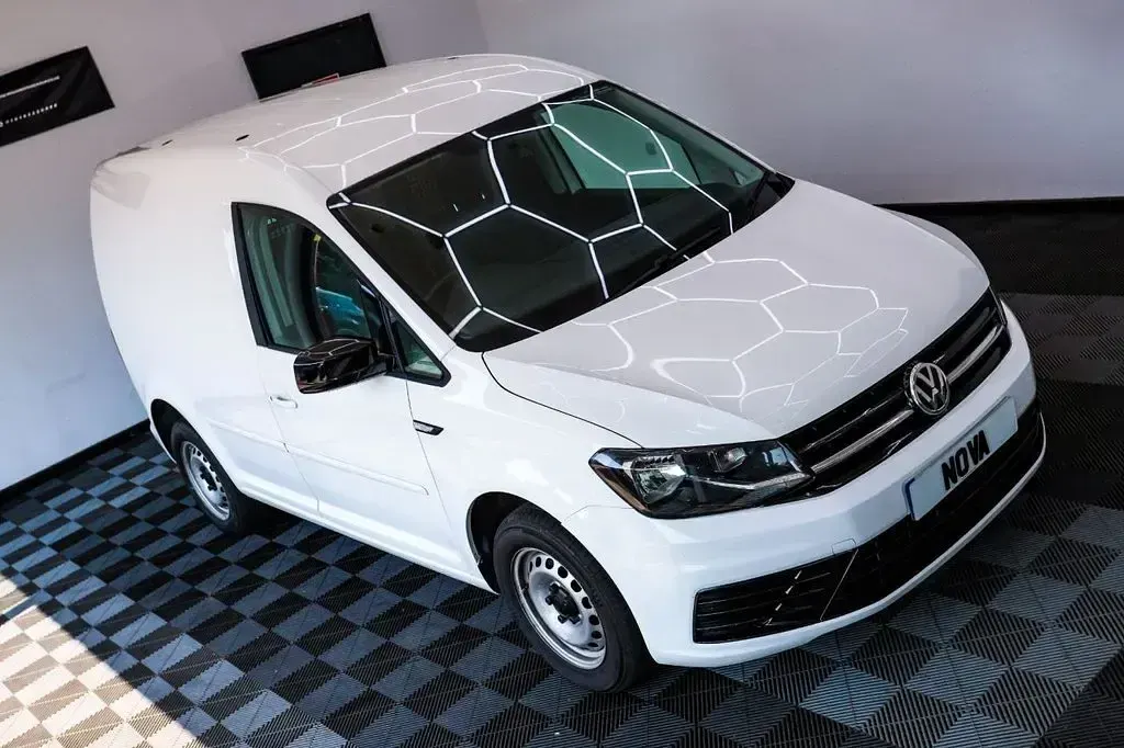 Used VW Caddy Startline 102 HP (75 kW) 2019 White MPV