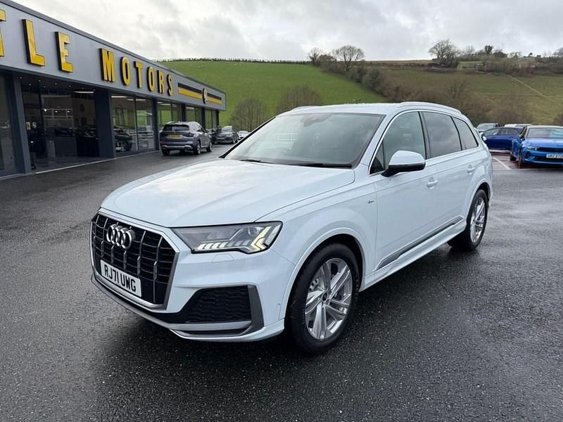 Used Audi Q7 S-Line 286 HP (210 kW) 2022 White SUV