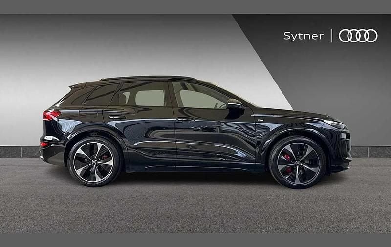 New Audi Q6 e-tron Comfort 182 kW (248 HP) 2026 Black SUV