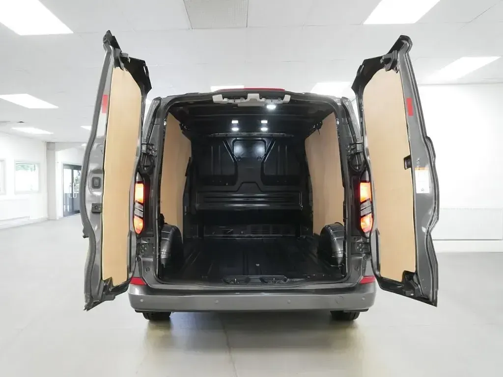 Used Ford Transit Custom Limited 136 HP (100 kW) 2024 Grey Van