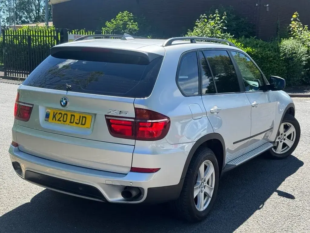 Used BMW X5 245 HP (180 kW) 2011 Silver SUV