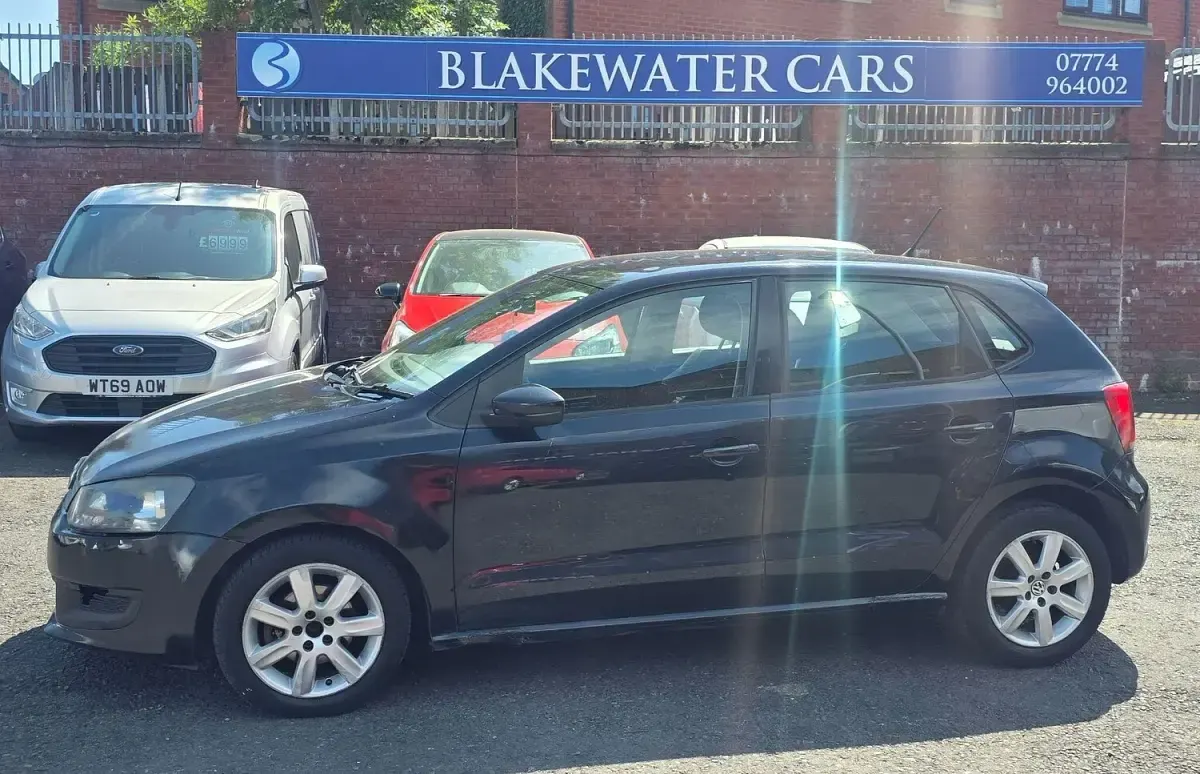 Used VW Polo SE 75 HP (55 kW) 2011 Black Hatchback