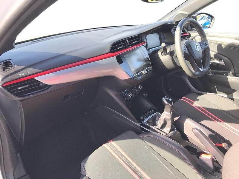 Used Vauxhall Corsa GS Line 74 HP (54 kW) 2023 White Hatchback