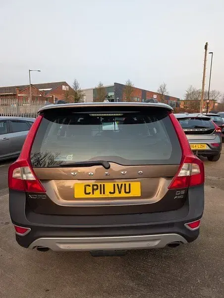 Used Volvo XC70 SE Lux 215 HP (158 kW) 2011 Bronze Estate