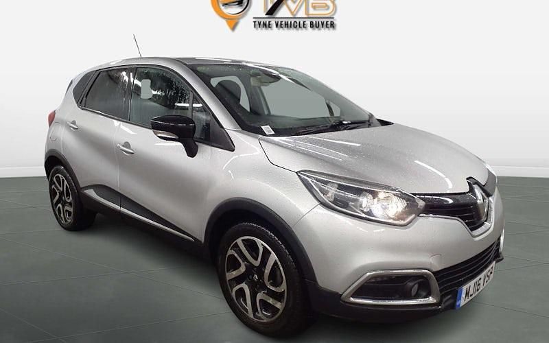 Silver Used 2016 Renault Captur Dynamique SUV | £7,495 (Fair price) - Image 1/3
