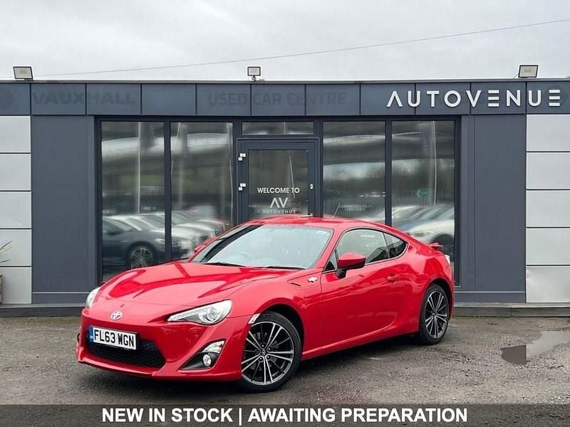 Used Toyota GT86 GT 200 HP (147 kW) 2013 Red Coupe