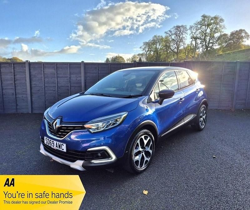 Blue/black Used 2019 Renault Captur GT-Line SUV | £11,750 (A bit pricey) - Image 1/4