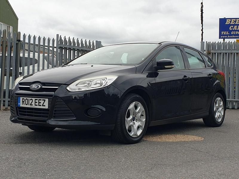 Black Used 2012 Ford Focus Hatchback | £4,495 (Fair price) - Image 1/4