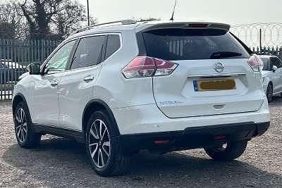 Used Nissan X-Trail N-TEC 130 HP (95 kW) 2015 Pure white SUV