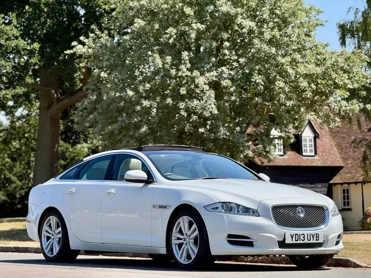 Used Jaguar XJ Premium Luxury 340 HP (250 kW) 2013 White Sedan