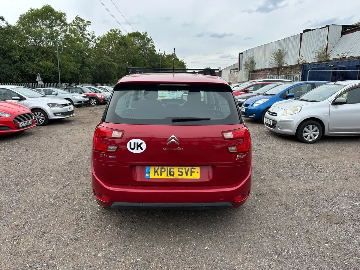Used Citroën Grand C4 Picasso VTR Sport 120 HP (88 kW) 2016 Red MPV