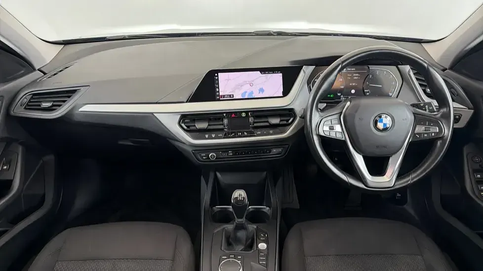Used BMW 118 Sport Line 138 HP (101 kW) 2020 Black Hatchback
