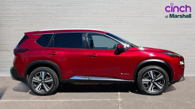 Used Nissan X-Trail Tekna 213 HP (156 kW) 2023 Red SUV