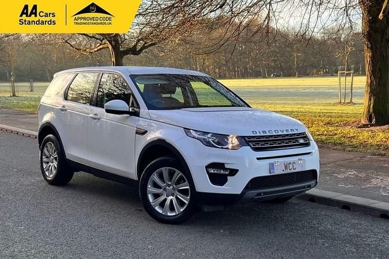 White Used 2016 Land Rover Discovery Sport SE SUV | £11,995 (Good price) - Image 1/1