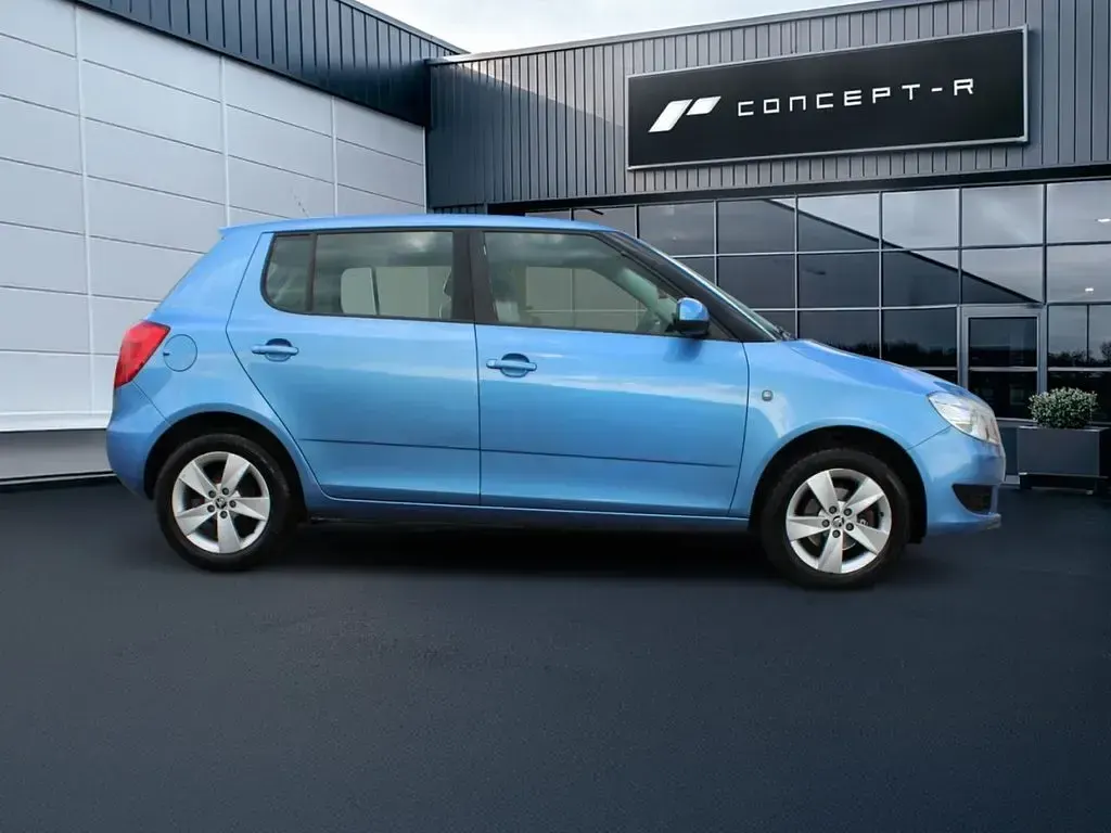 Used Skoda Fabia SE 2014 Blue Hatchback