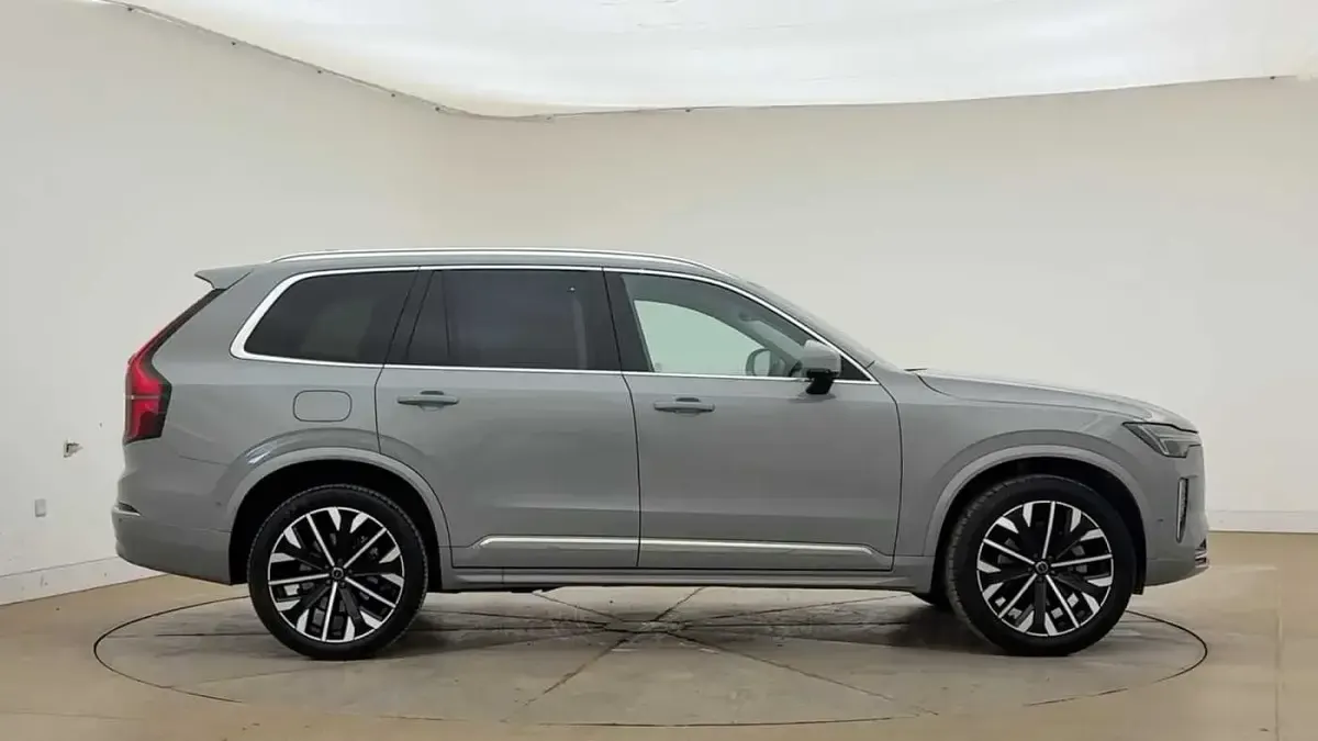 Used Volvo XC90 Ultra 247 HP (181 kW) 2025 SUV