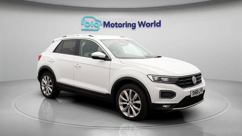 Used 2018 VW T-Roc SEL SUV | £13,866 (Fair price) - Image 1/4