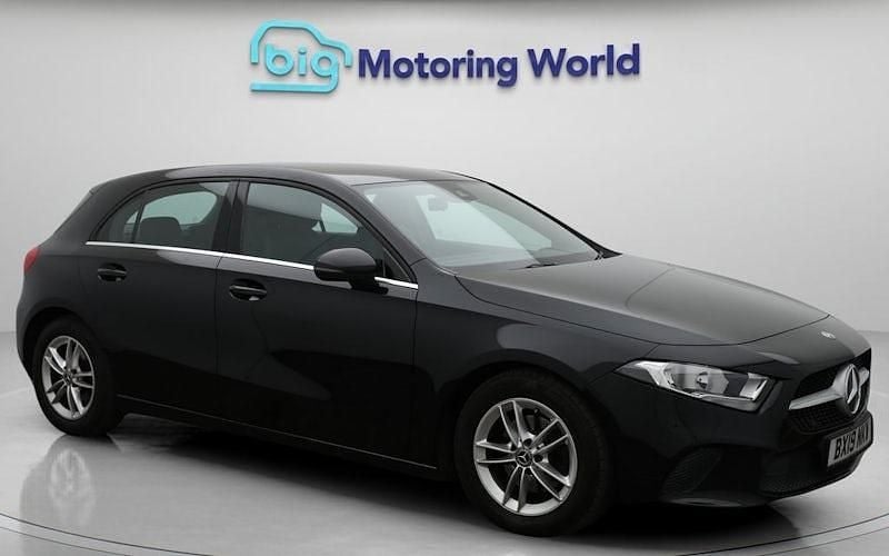 Used 2020 Mercedes A180 SE Hatchback | £14,000 (Good price) - Image 1/4