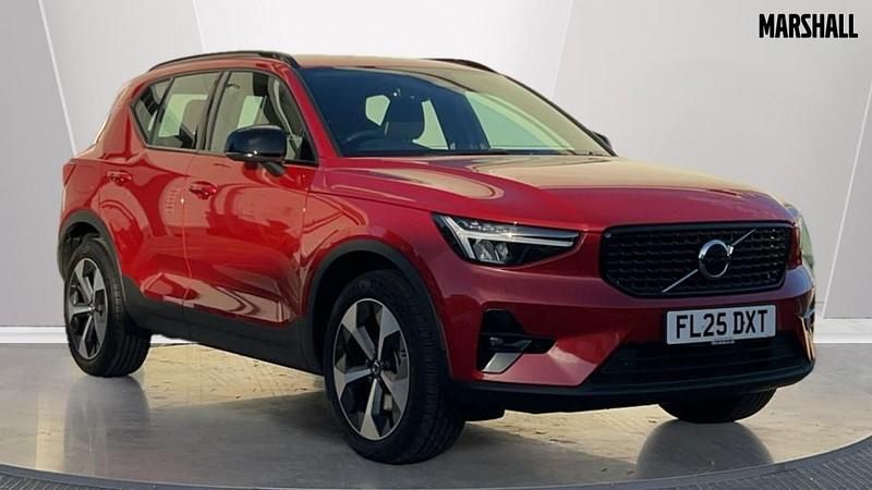 Red Used 2025 Volvo XC40 Plus SUV | £33,801 (Fair price) - Image 1/4