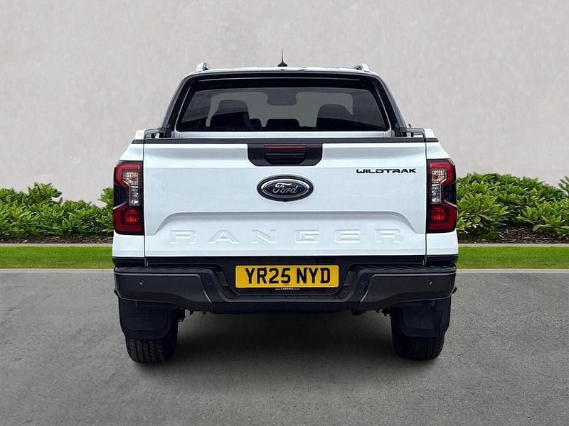 Used Ford Ranger Wildtrack 240 HP (176 kW) 2025 White Pickup