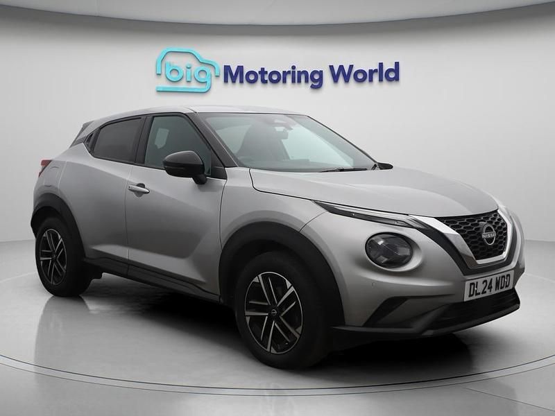 Silver Used 2024 Nissan Juke N-Connecta SUV | £14,800 (Fair price) - Image 1/4
