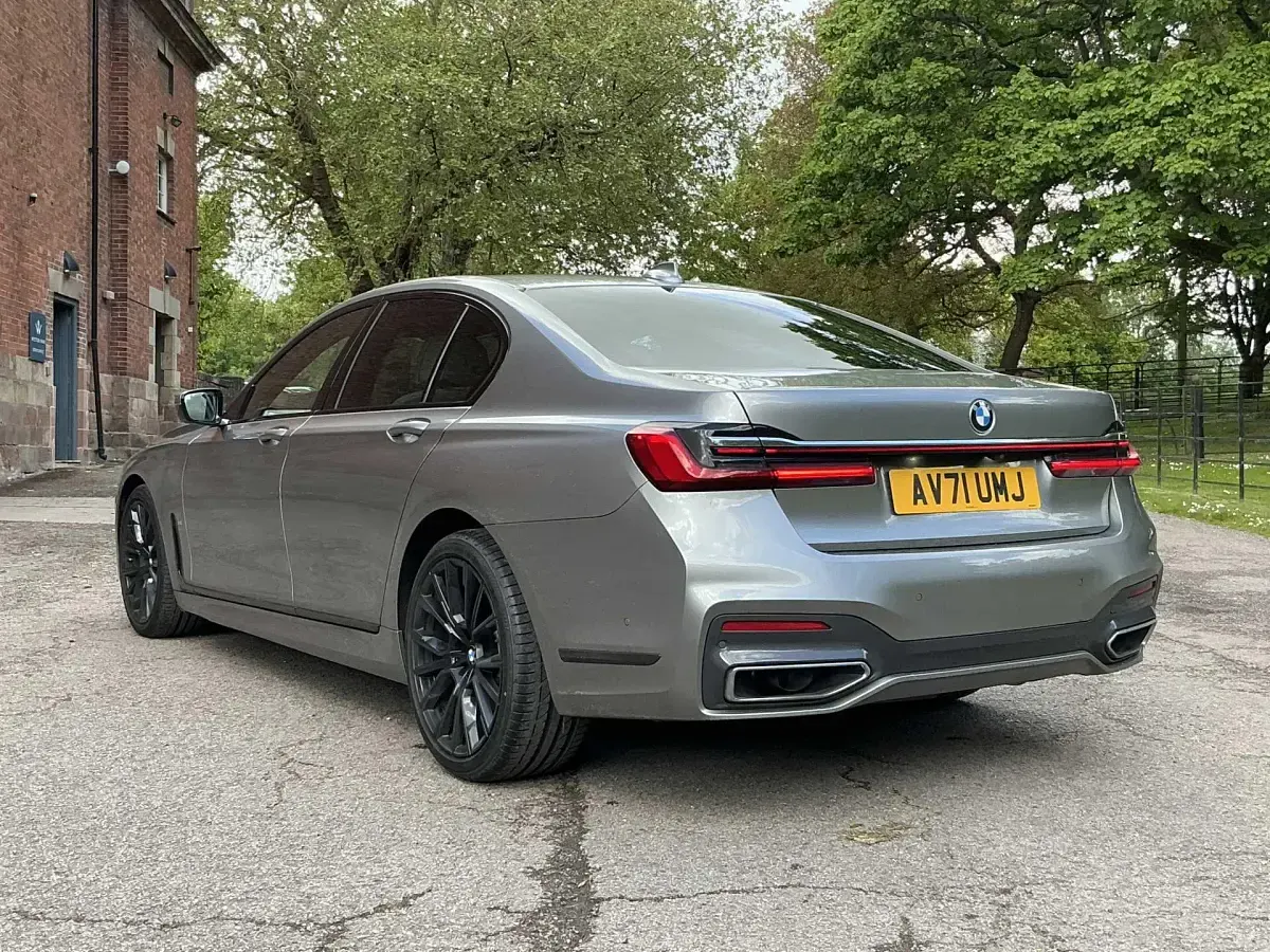 Used BMW 730 M Sport 282 HP (207 kW) 2022 Grey Sedan