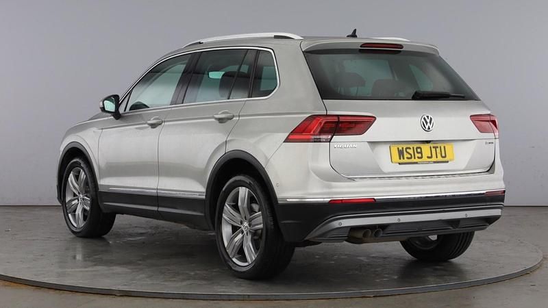 Used VW Tiguan SEL 150 HP (110 kW) 2019 Silver SUV