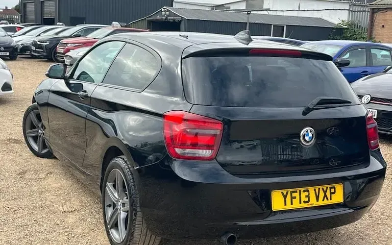 Used BMW 114 Sport Line 102 HP (75 kW) 2013 Black Hatchback