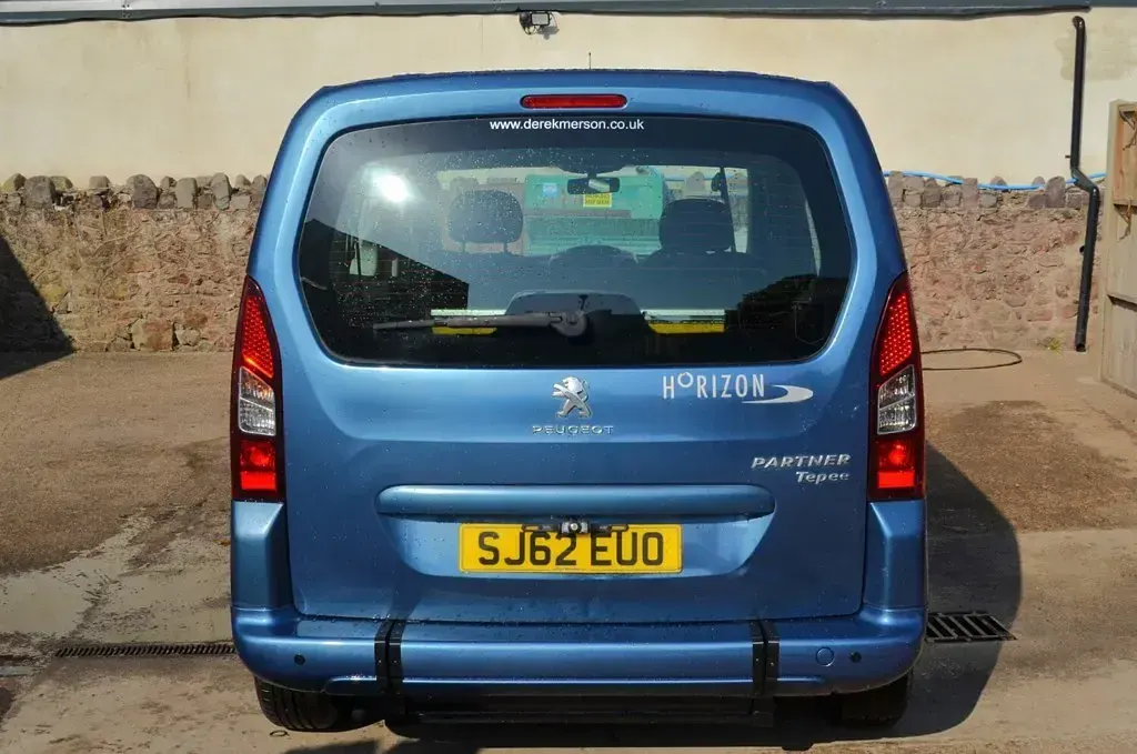 Used Peugeot Partner Tepee S 2012 Blue MPV
