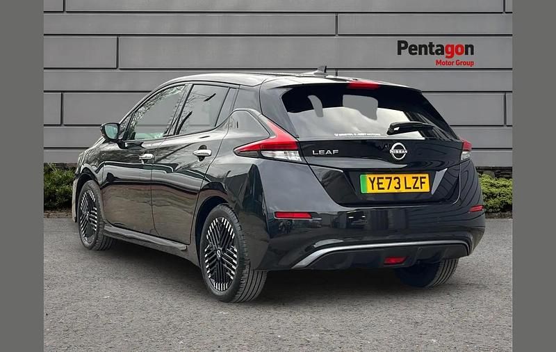Used Nissan Leaf N-Connecta 110 kW (150 HP) 2023 Black Hatchback