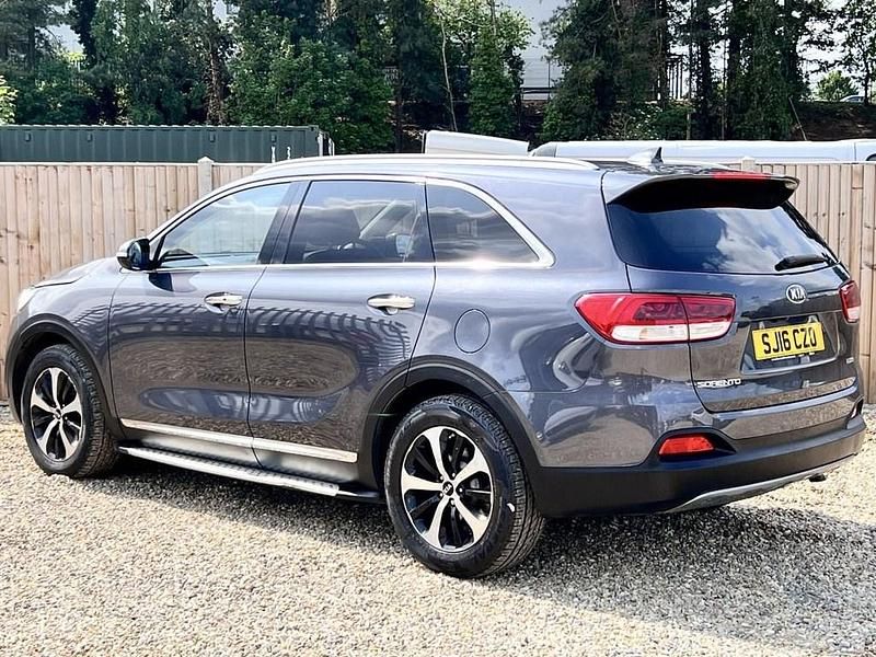 Used Kia Sorento 197 HP (144 kW) 2016 Grey SUV