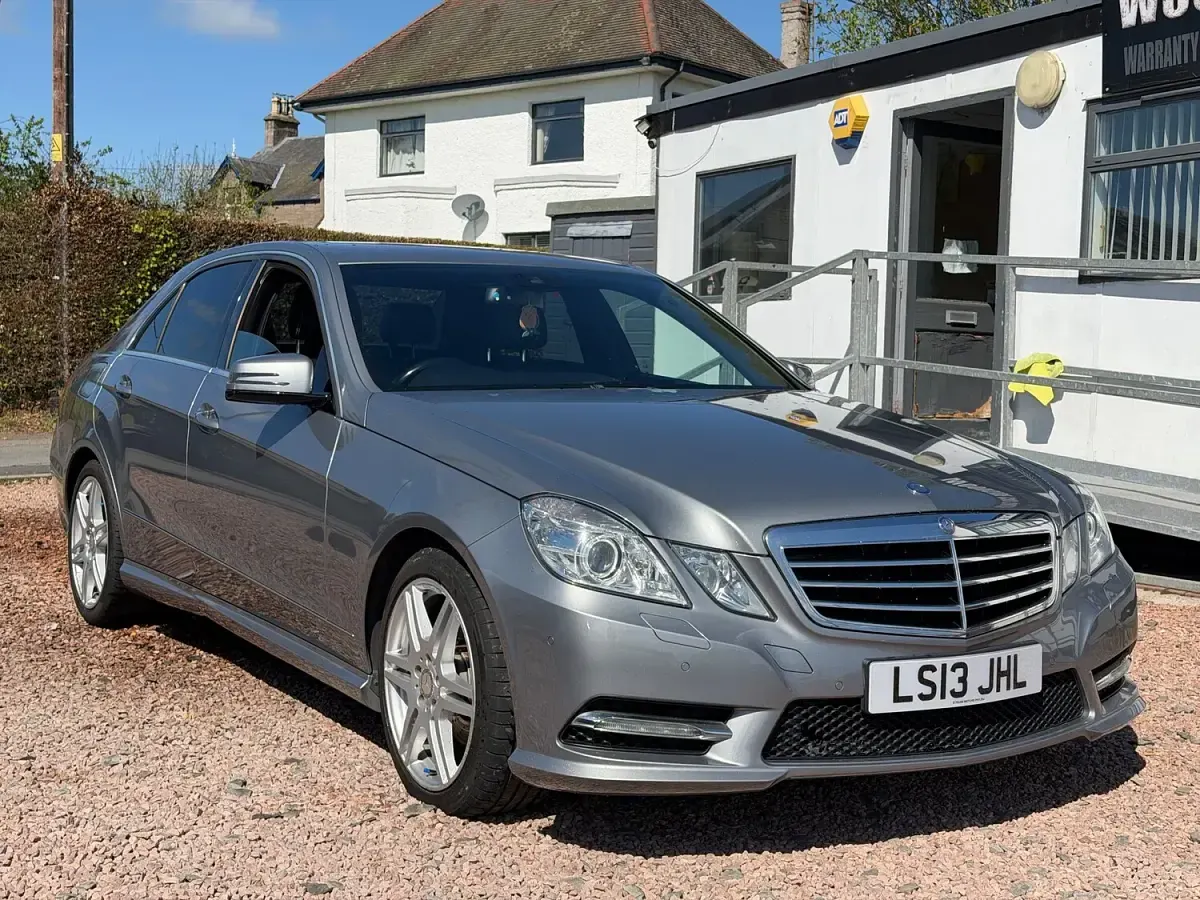 Used Mercedes E220 170 HP (125 kW) 2013 Silver Sedan