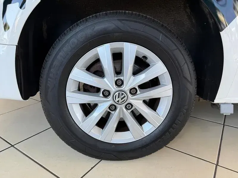 Used VW T5 138 HP (101 kW) 2011 White Van