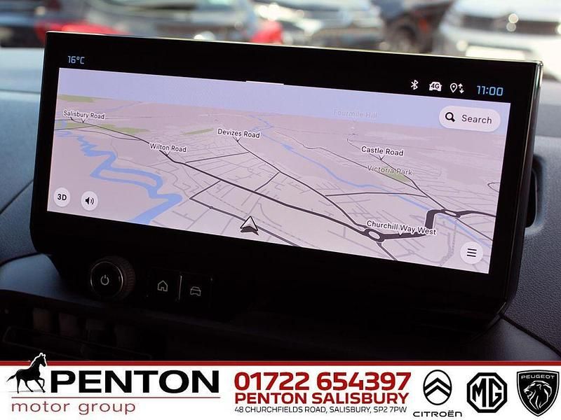 Used Citroën Berlingo 101 HP (74 kW) 2024 White MPV